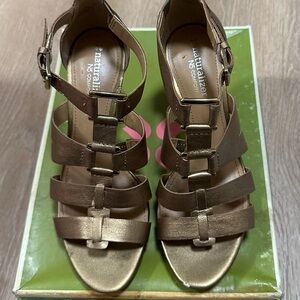 Naturalizer Women's Gold Strappy Sandals